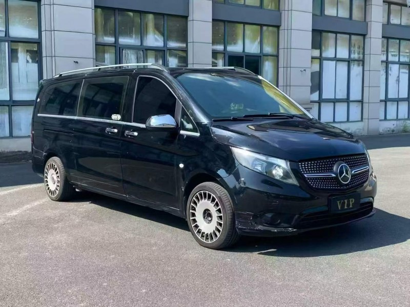 漳州18年奔驰威霆2