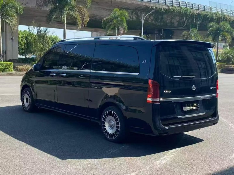 漳州18年奔驰威霆8