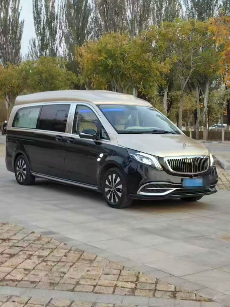 淄博17年奔驰威霆2