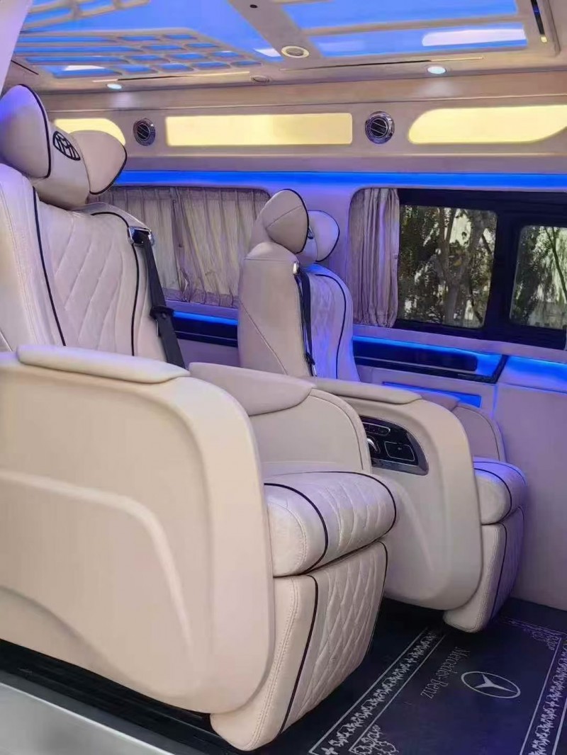 淄博17年奔驰威霆3