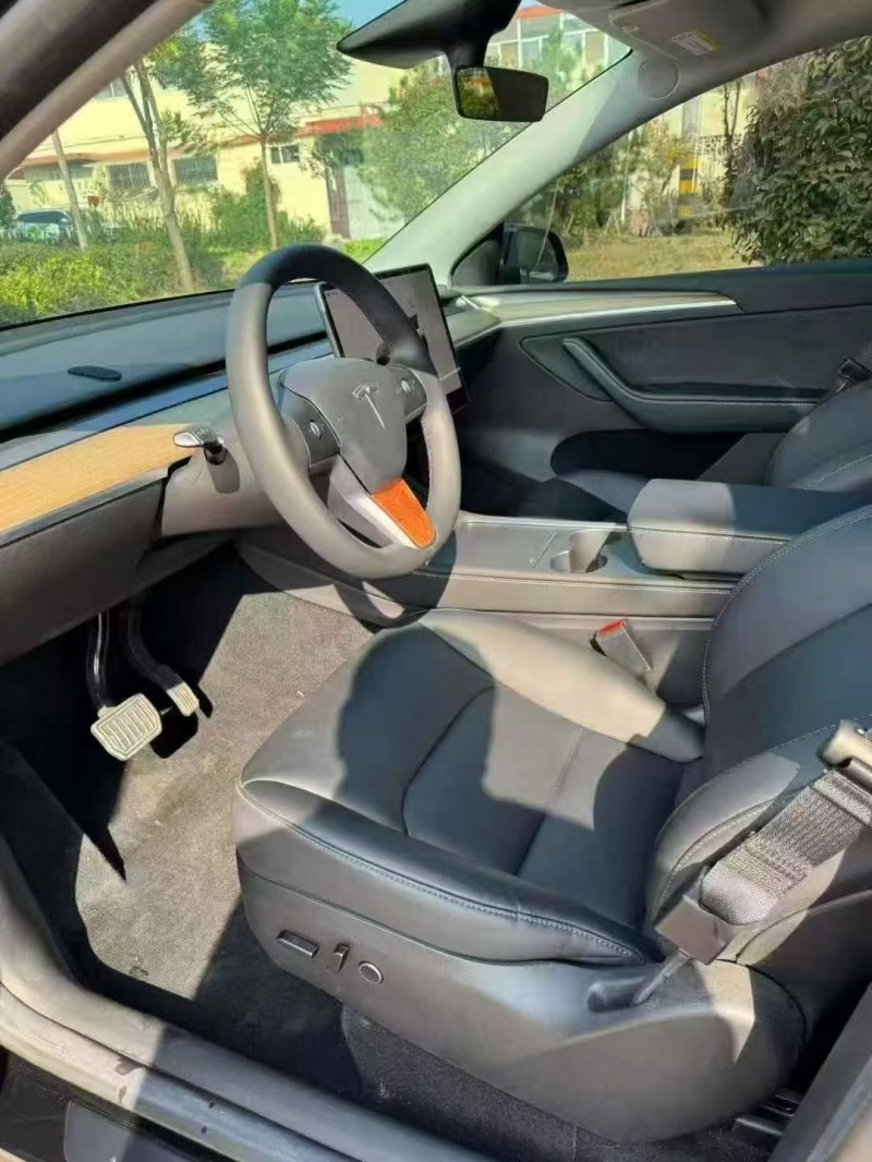 青岛23年特斯拉MODEL Y4