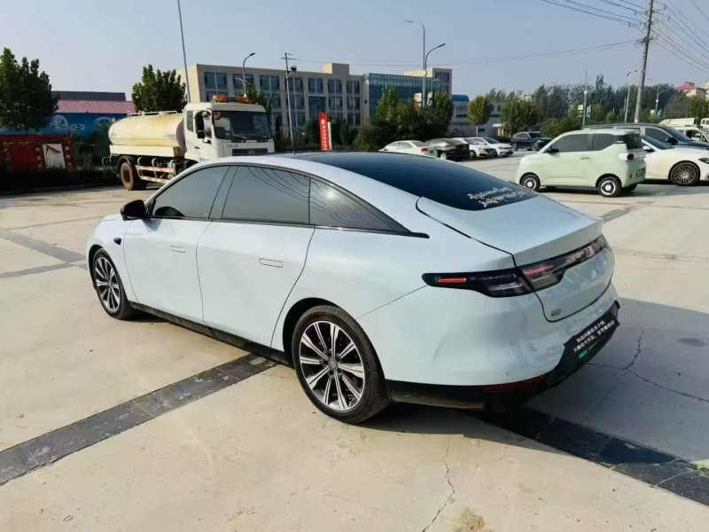 东营23年零跑汽车C017