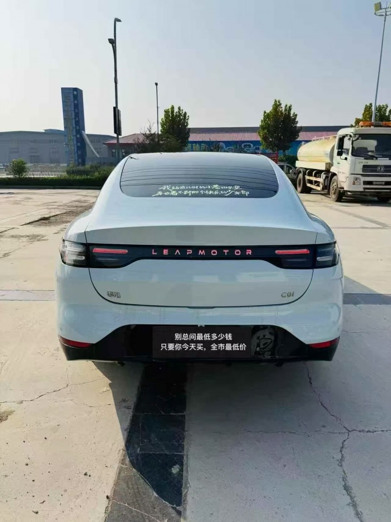 东营23年零跑汽车C019