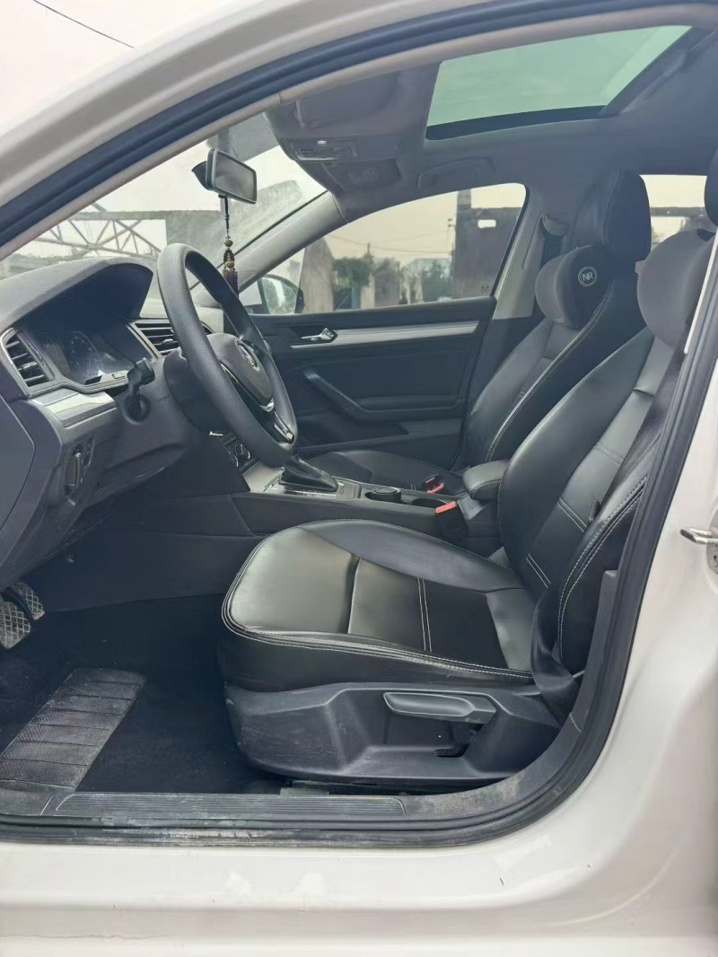 鹤壁20年大众凌渡4