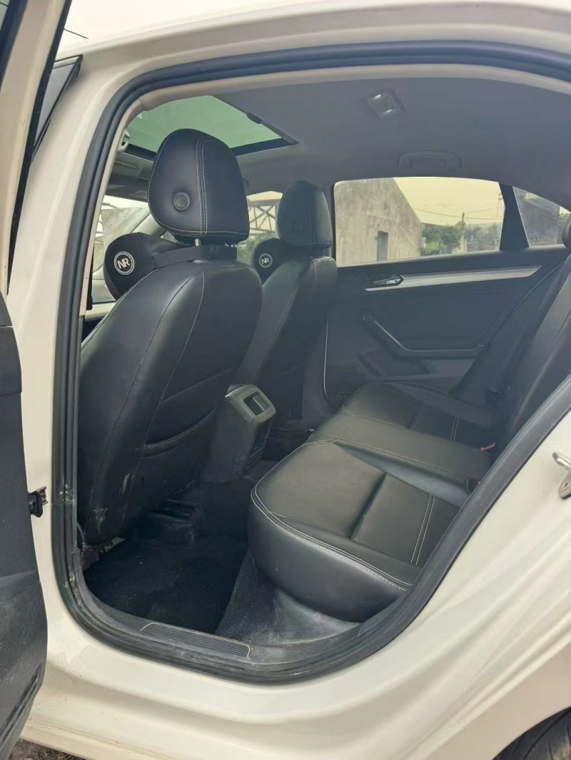 鹤壁20年大众凌渡8