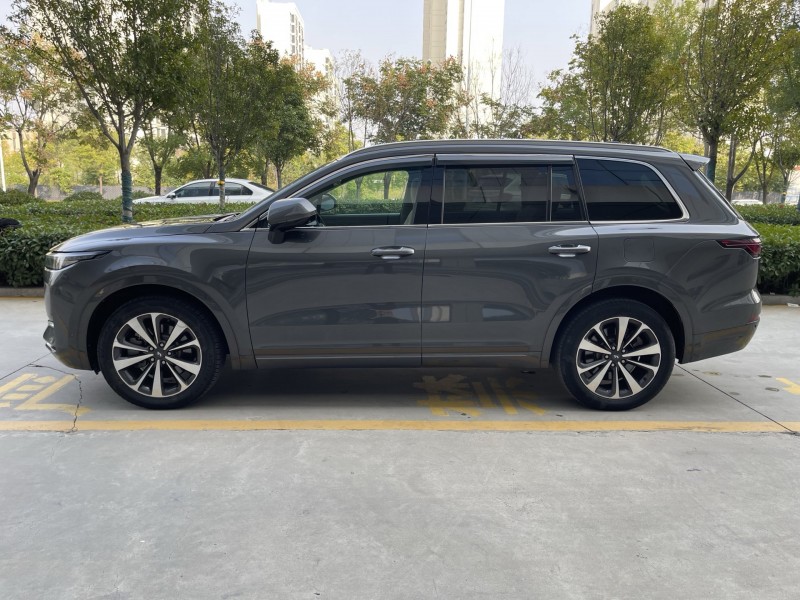 威海21年理想理想ONE6