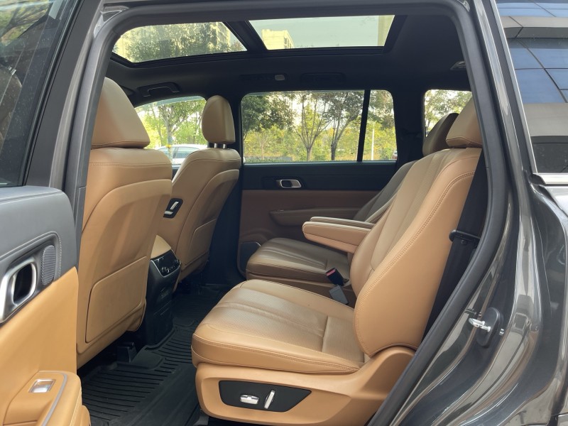 威海21年理想理想ONE8