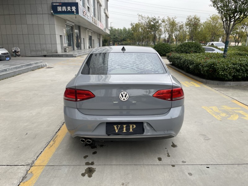 济宁17年大众凌渡9