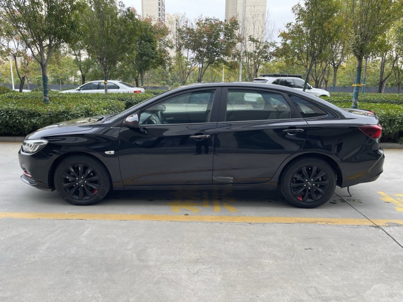 济宁19年雪佛兰科鲁泽8