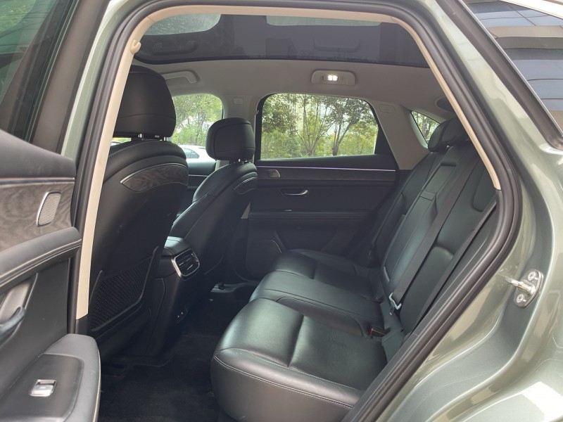 济宁22年华为智选问界6