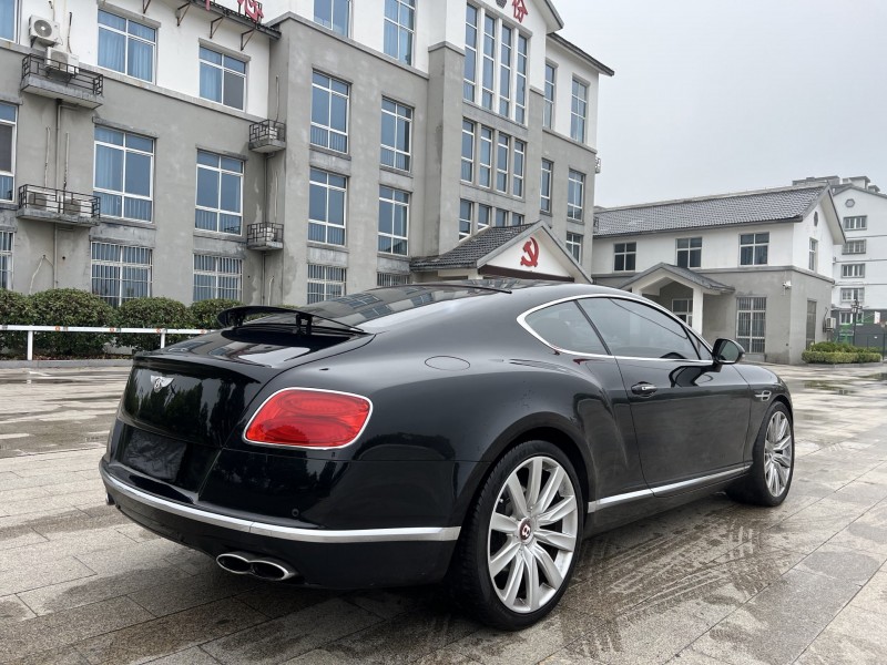 盐城18年宾利欧陆9