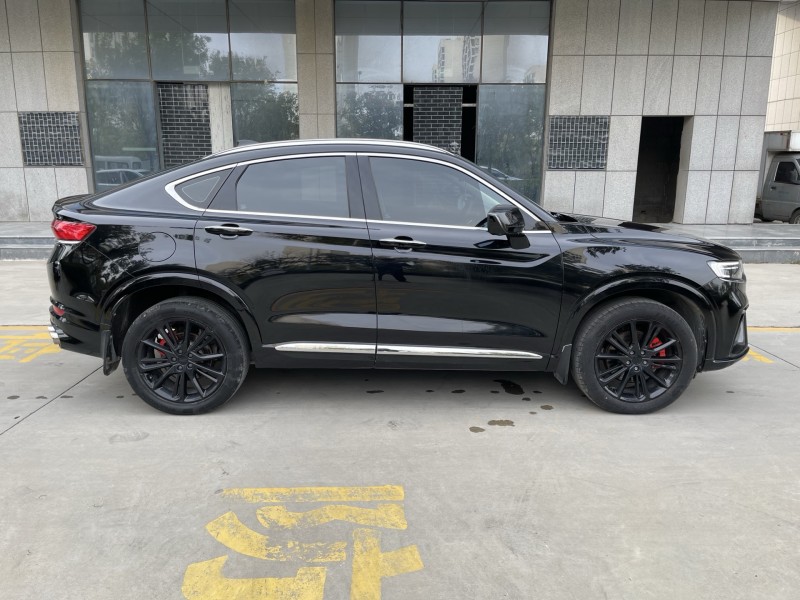 济宁20年吉利星越7