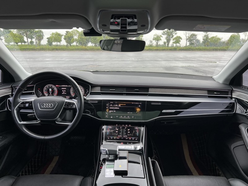 盐城23年奥迪A8L6