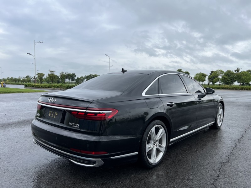 盐城23年奥迪A8L8