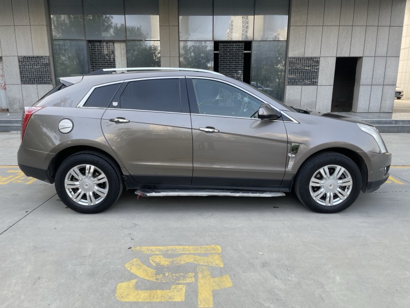 济宁13年凯迪拉克SRX7