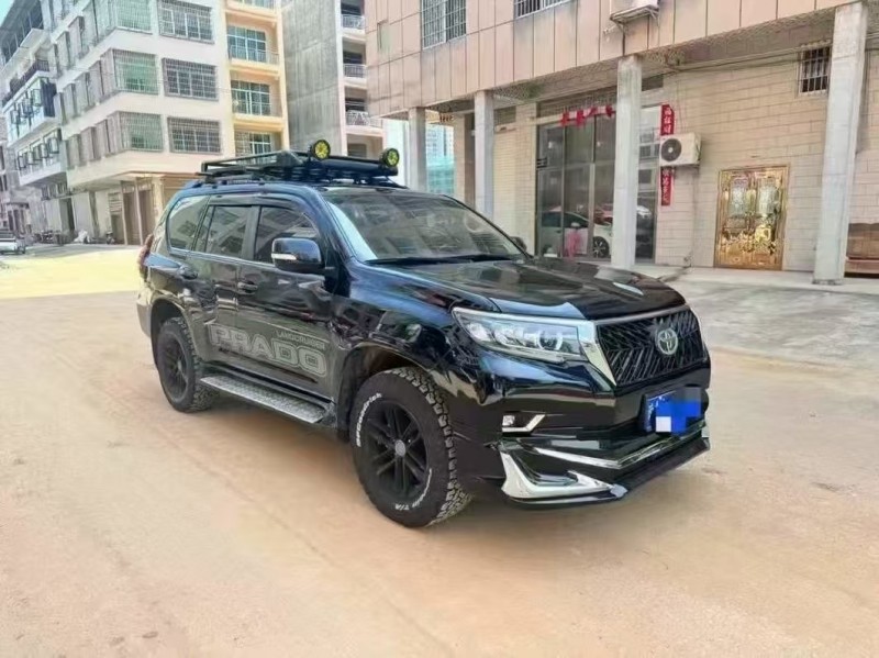 广州17年丰田普拉多3