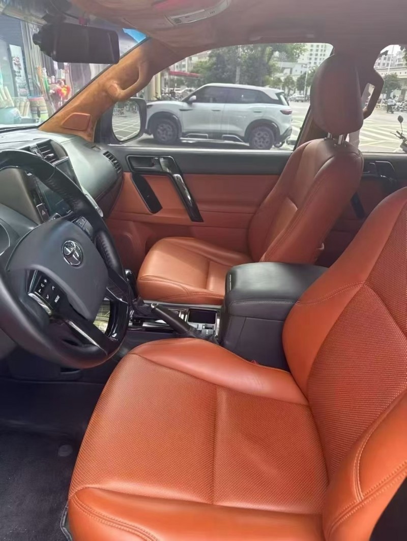 广州12年丰田普拉多3