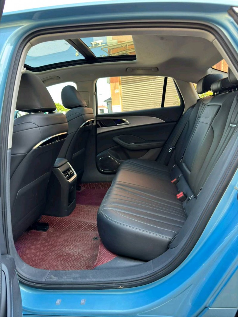 厦门23年红旗H56