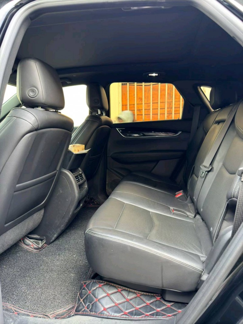 厦门20年凯迪拉克XT56