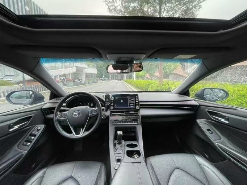 深圳21年丰田亚洲龙5