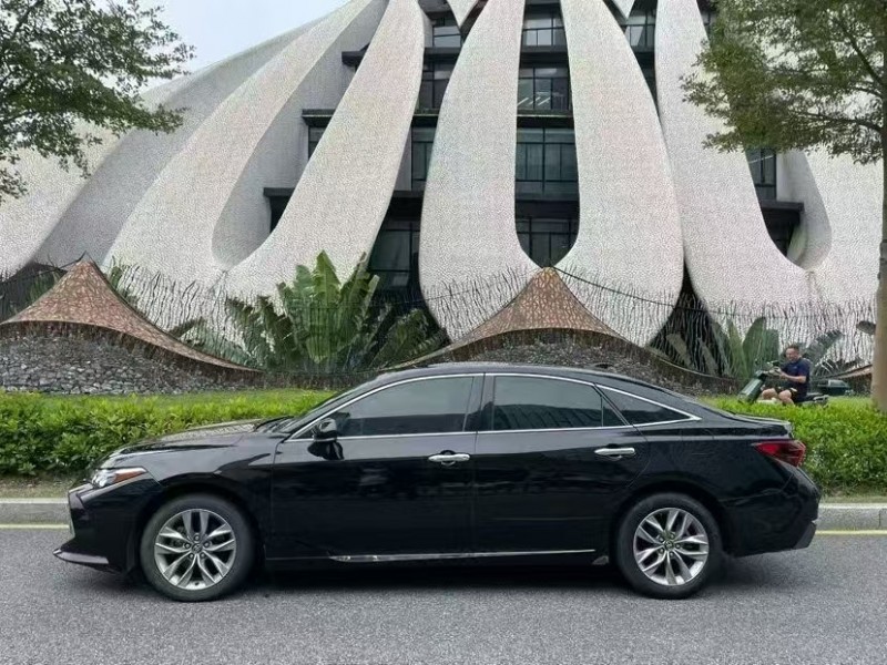 深圳21年丰田亚洲龙7