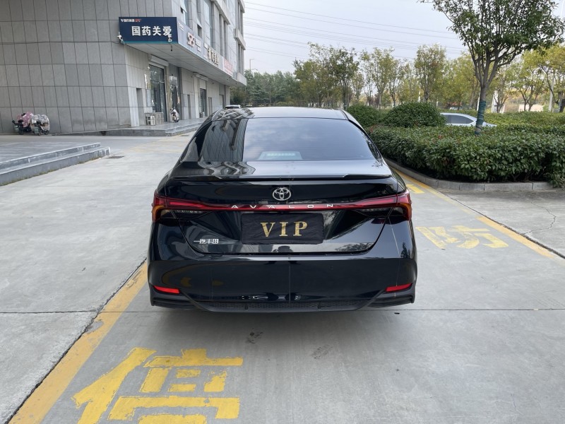 济宁24年丰田亚洲龙9