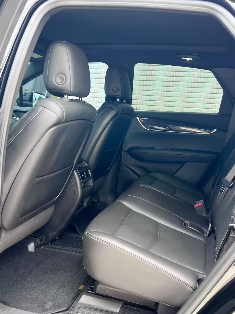 昭通22年凯迪拉克XT58