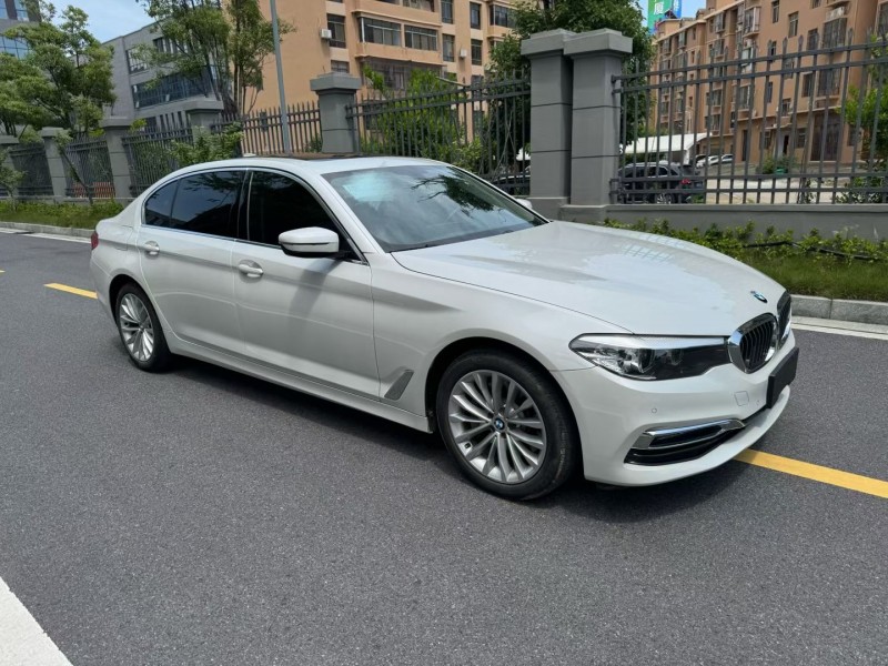 上饶19年宝马5系5