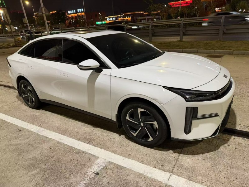 上饶24年吉利银河3