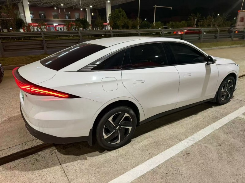 上饶24年吉利银河9