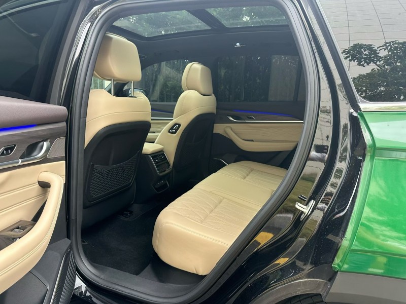 广州25年吉利星越3