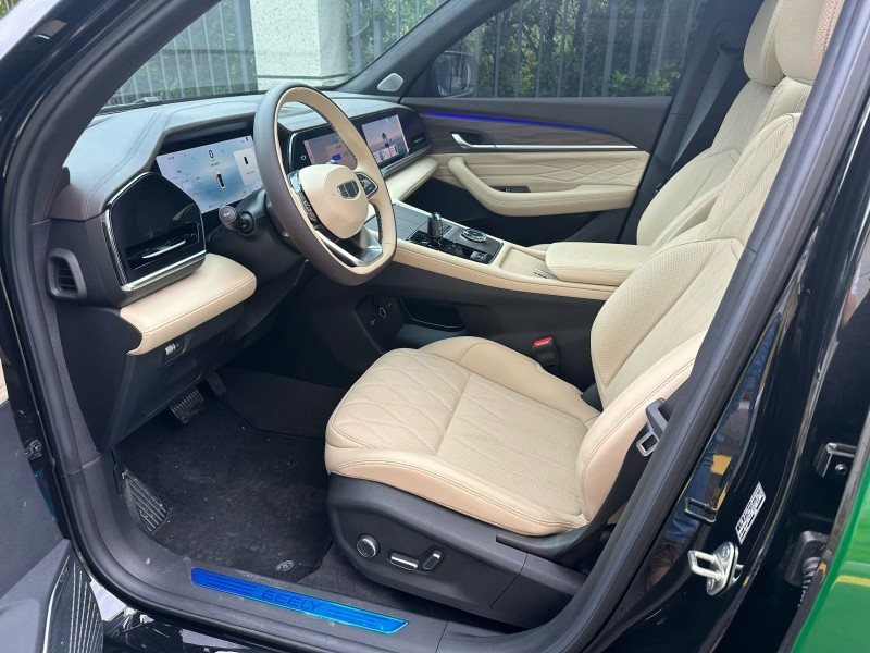 广州25年吉利星越7