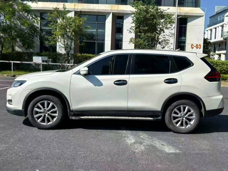 广州19年日产奇骏4