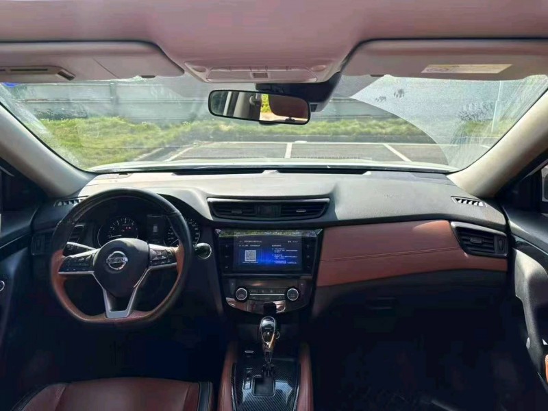 广州19年日产奇骏8