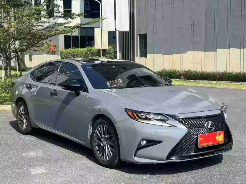 广州18年雷克萨斯ES2