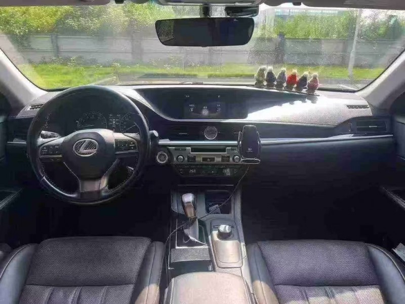 广州18年雷克萨斯ES6