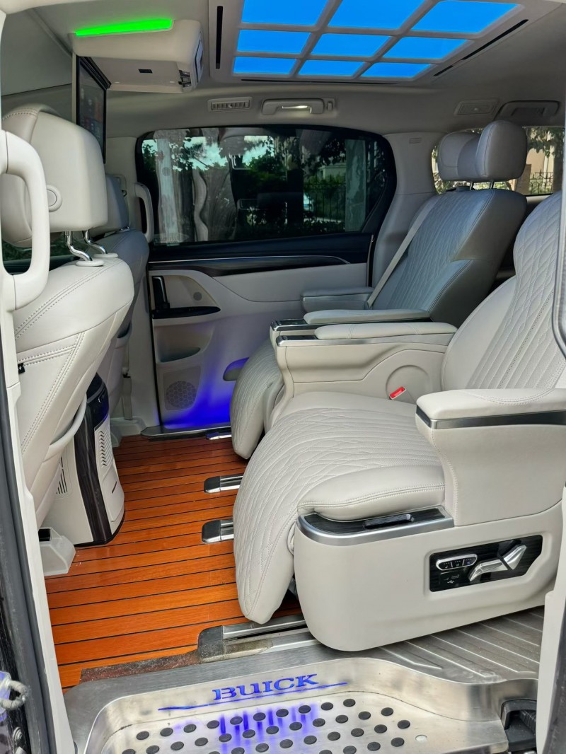 青岛22年别克GL87