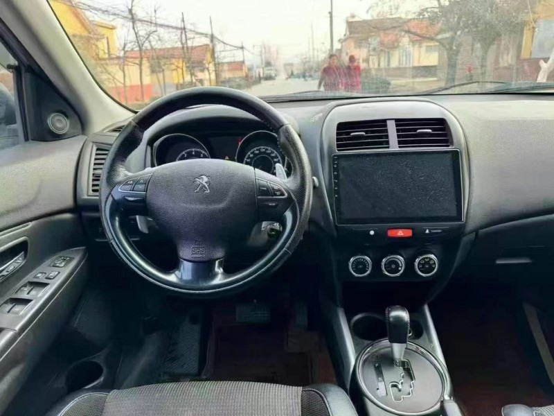 青岛13年东风标致4