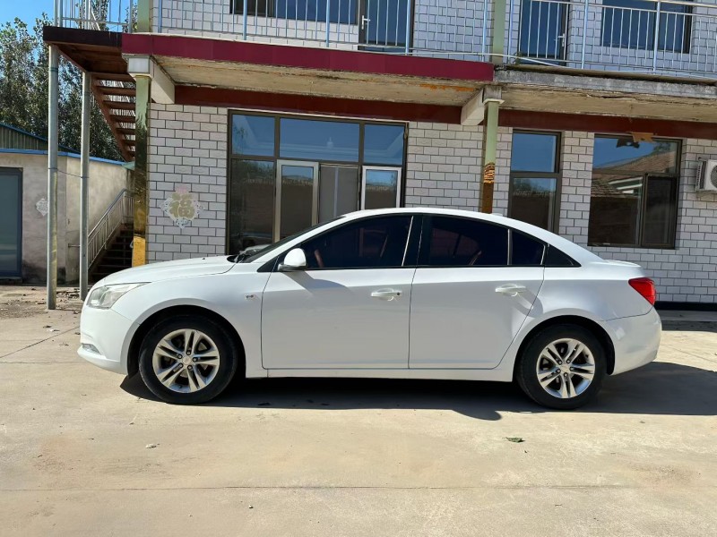 廊坊14年雪佛兰科鲁兹7