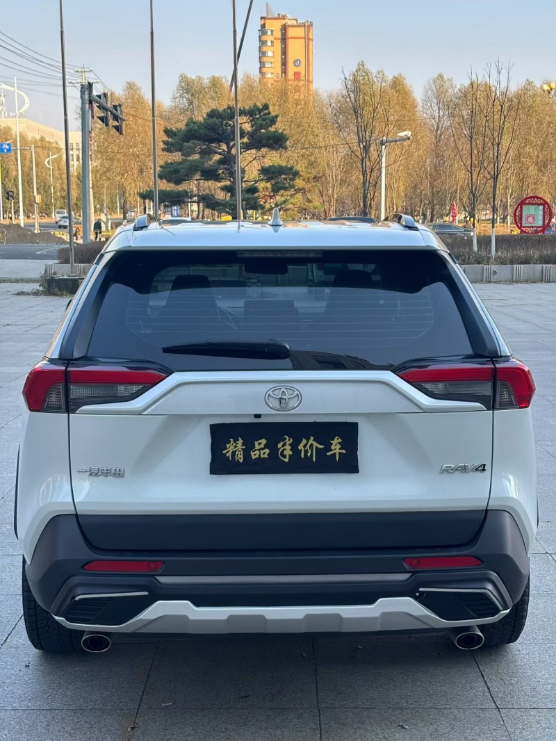 吉林21年丰田RAV45