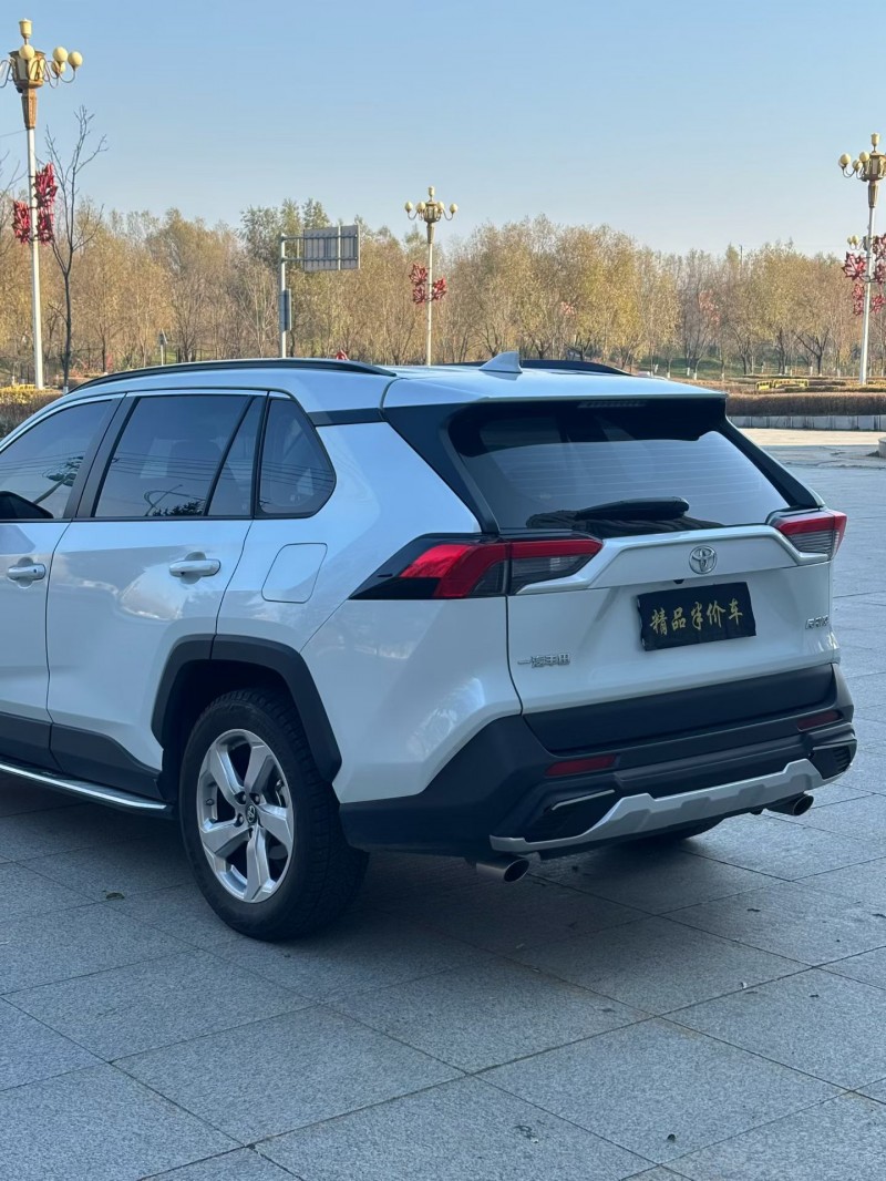 吉林21年丰田RAV46