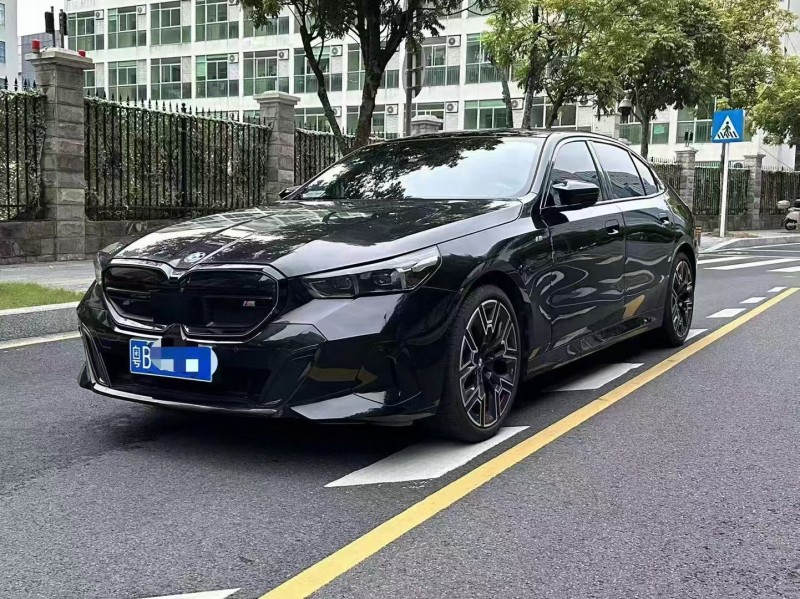 广州24年宝马5系3