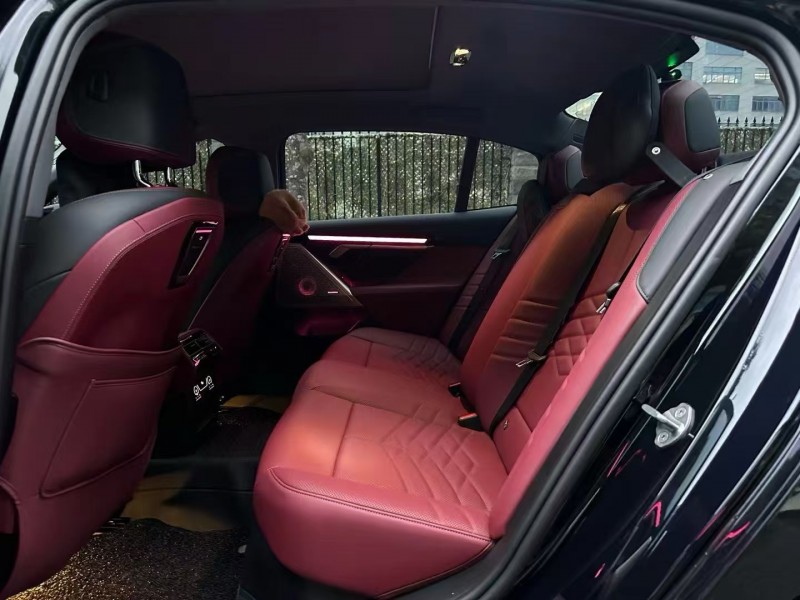 广州24年宝马5系4