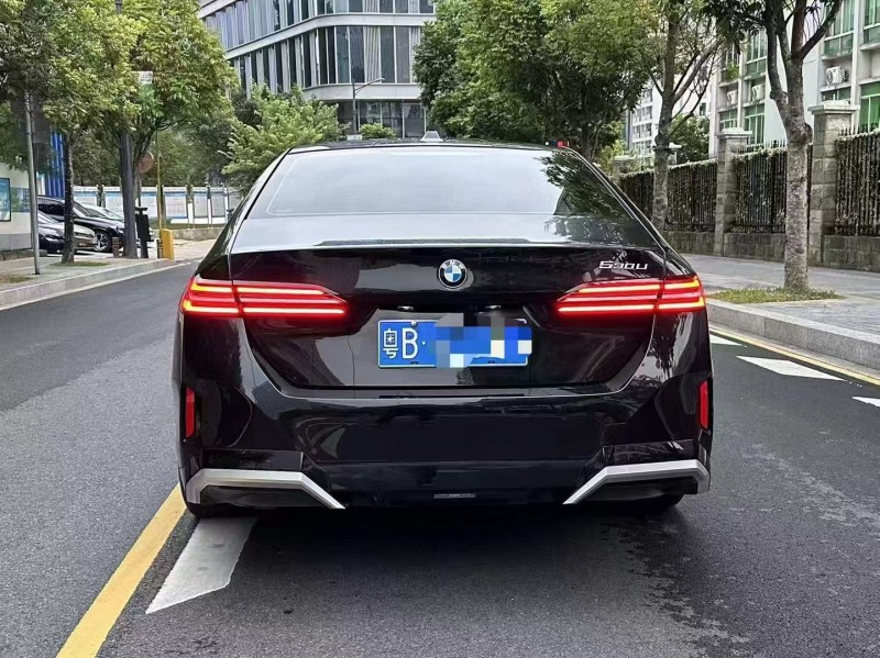 广州24年宝马5系9