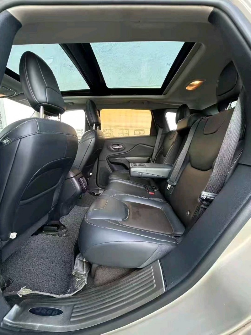 广州16年Jeep自由光5