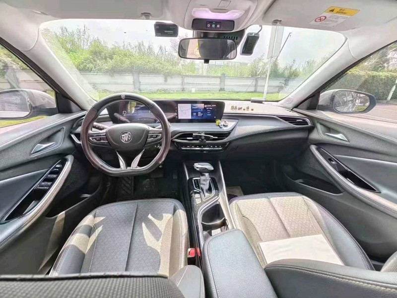 广州23年别克威朗4