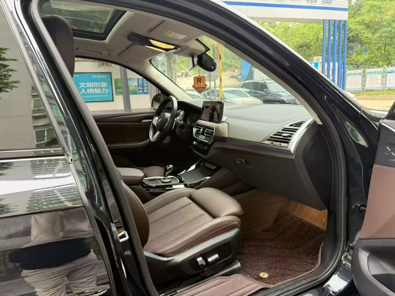 广州23年宝马X35