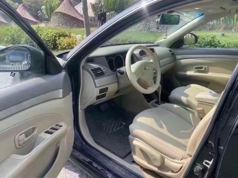 深圳18年日产轩逸6