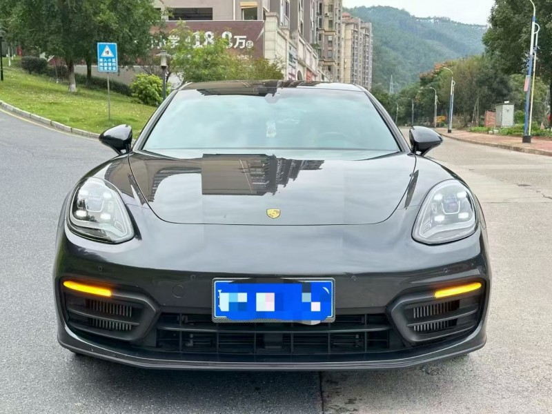 三明22年保时捷帕拉梅拉1