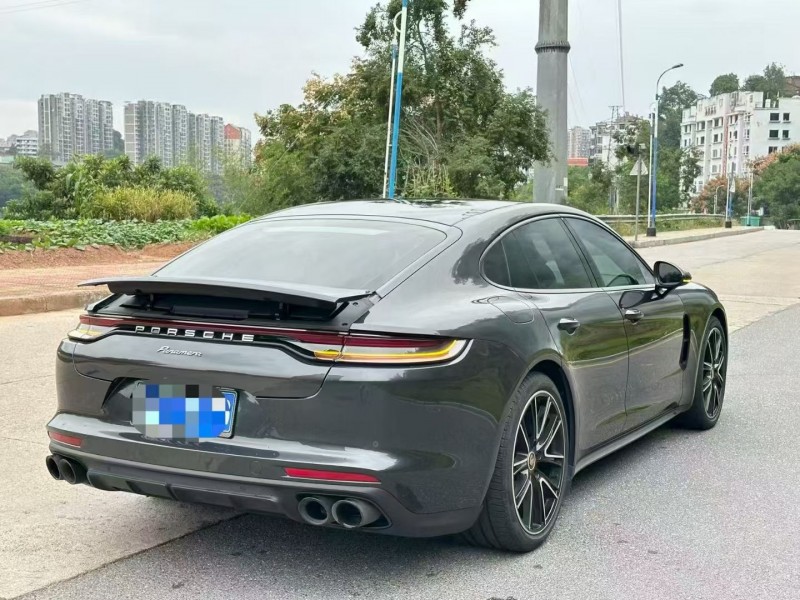 三明22年保时捷帕拉梅拉8